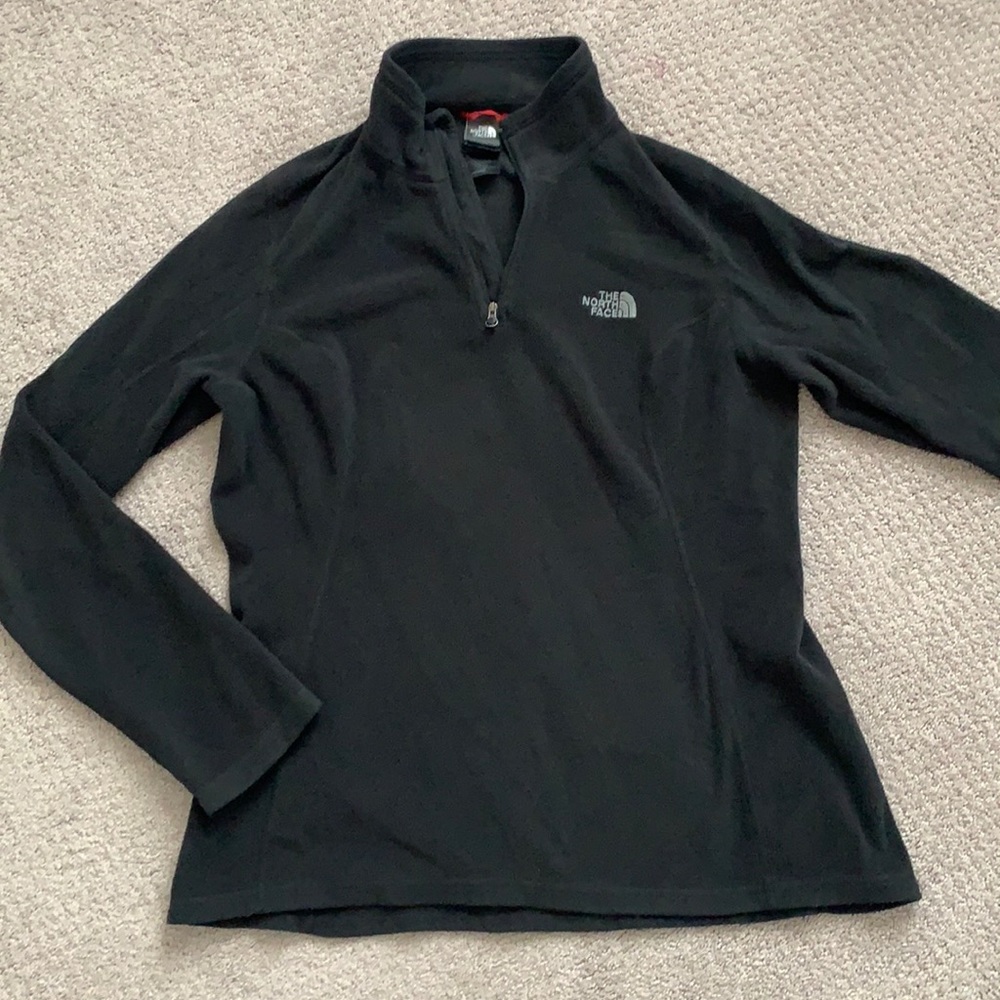 Women’s The North Face Fleece, size Medium